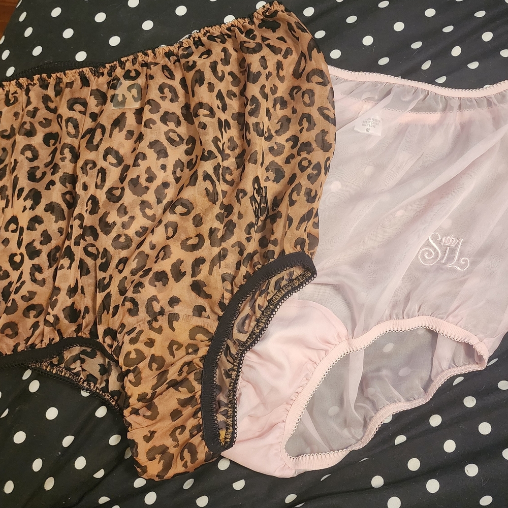 Leopard and Pink Women's Panties Set